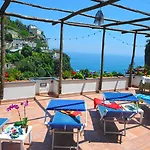 La Pergola فندق