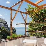 La Pergola 3* أمالفي