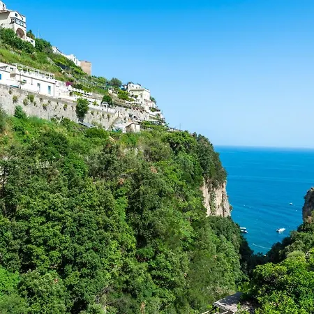 La Pergola Отель 3*