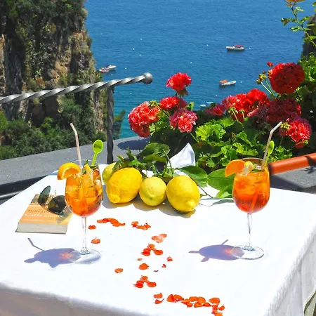 Отель La Pergola