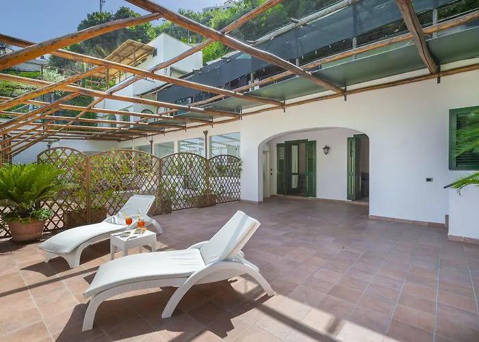 La Pergola 3*