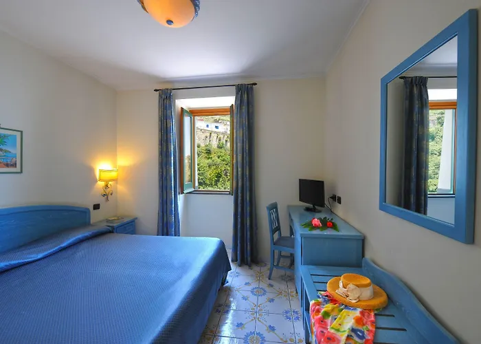 Hotell La Pergola 3*