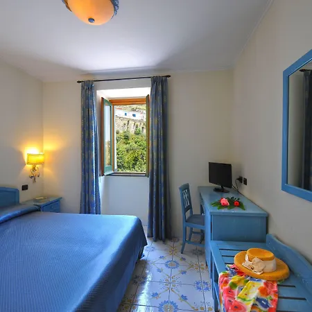 Hotel La Pergola 3*